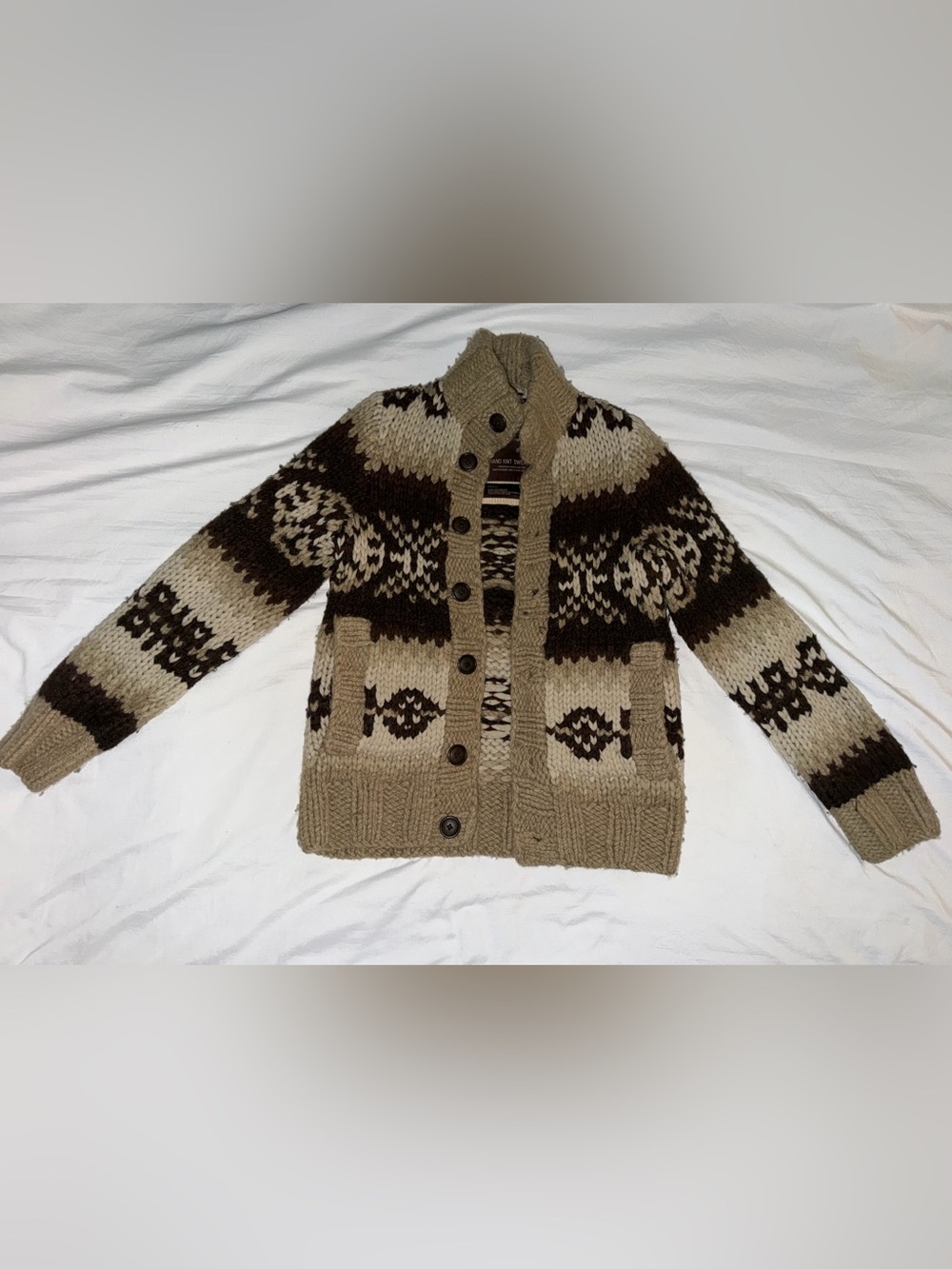 Vintage Ezra Fitch Y2K Men's Beige and Brown Patterned Wool Cardigan Sweater